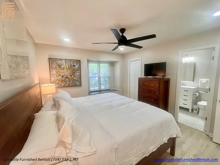 9427 S Vicksburg Park Ct — Photo 12
