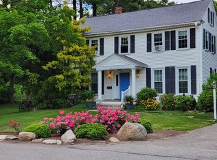 21 Ash St APT 1, Hopkinton, MA 01748