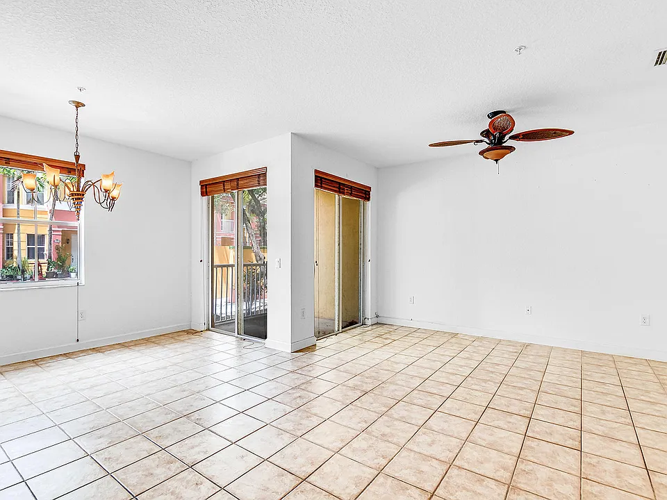1106 Shoma Dr