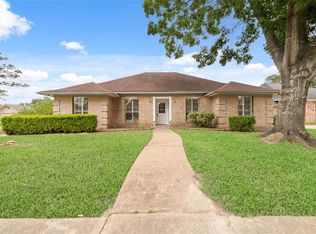 9222 Chesney Downs Dr, Houston, TX 77083