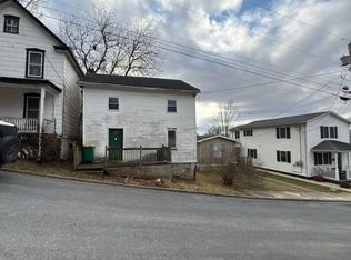 218 E North St, Waynesboro, PA