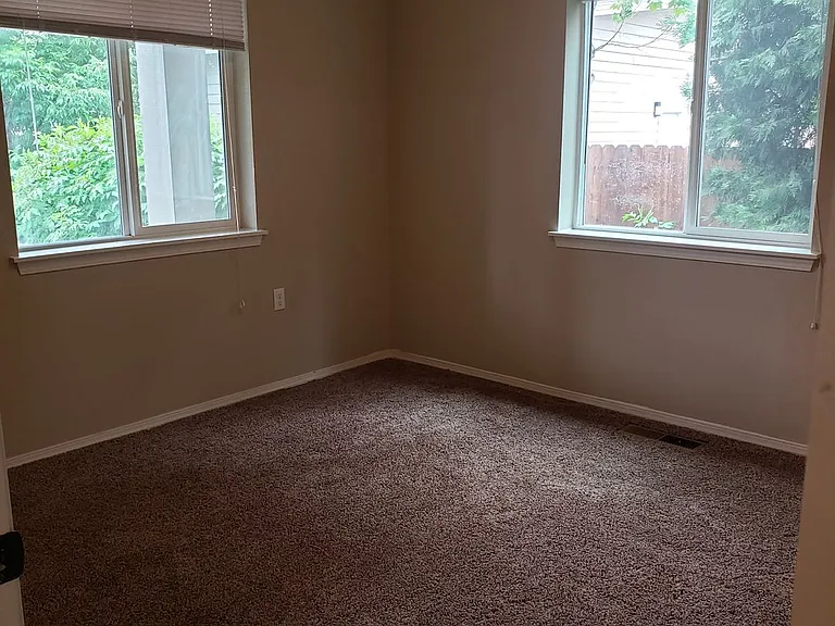 6787 W Irving St — Photo 6