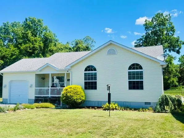 38069 Davey Jones Blvd, Greenbackville, VA 23356