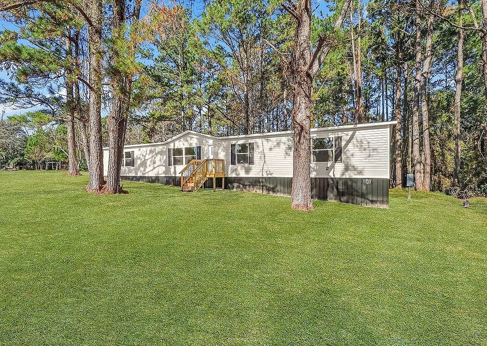 1st image of 1557 Forest Island Dr NE