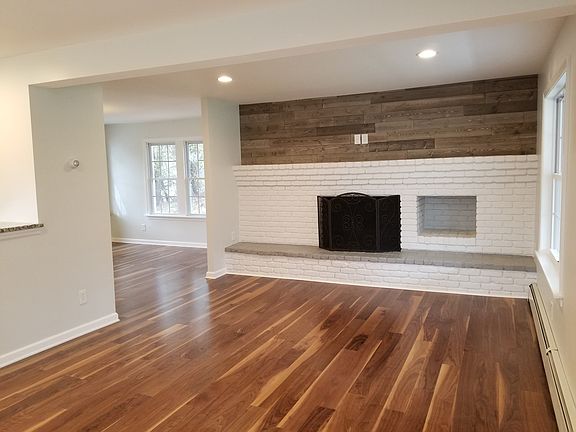 4th image of 354 Salem Tpke