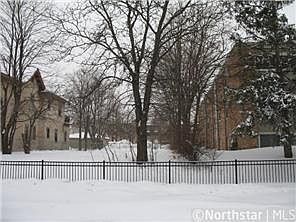 1st image of 3036 Pillsbury Ave