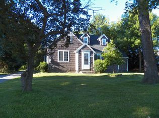 1771 Maiden Ln, Rochester, NY 14626