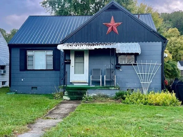 5117 Indiana St, South Charleston, WV 25309