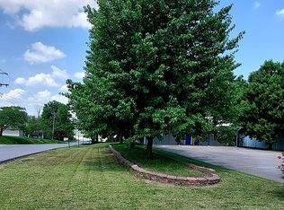 111 State Road Ave, New Bloomfield, MO 65063