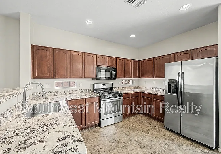 44967 W Sage Brush Dr — Photo 13