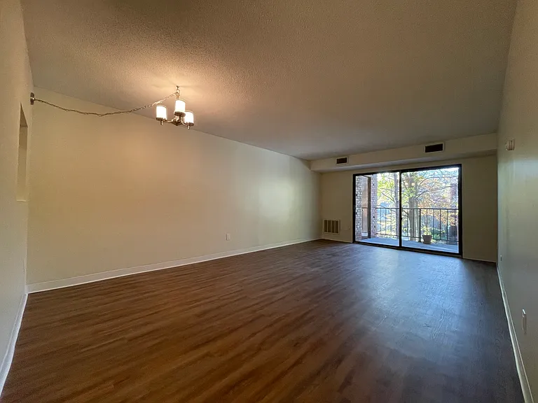 62 Centre St #2A — Photo 2