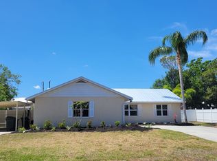 4040 Longhorn Dr, Sarasota, FL 34233