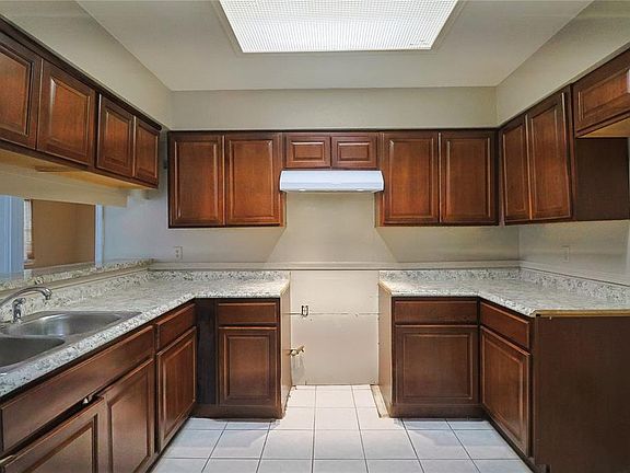 4th image of 13042 Crystal Cove Drive