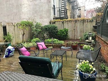 1st image of 179 De Graw St #1