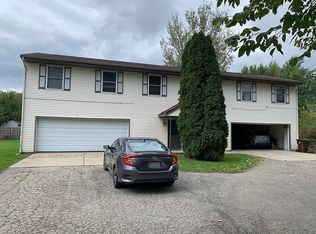 909 Brookside Dr, Grand Ledge, MI 48837