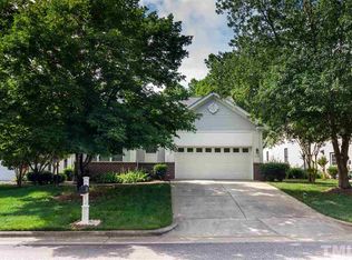 416 Knotts Valley Ln, Cary, NC 27519