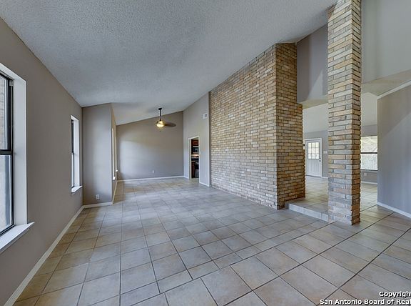 3rd image of 9438 Marsh Creek Dr