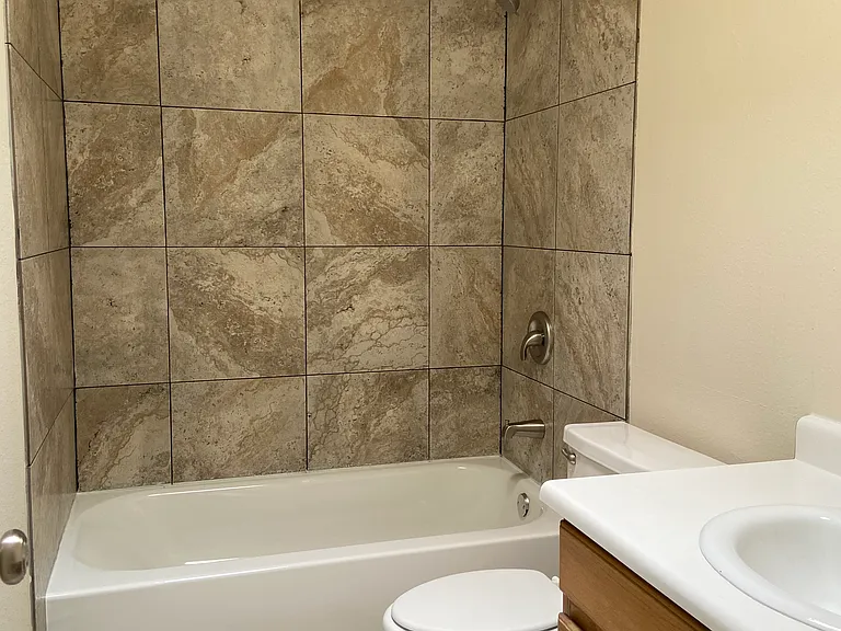 4312 Calle Andrew #D — Photo 7