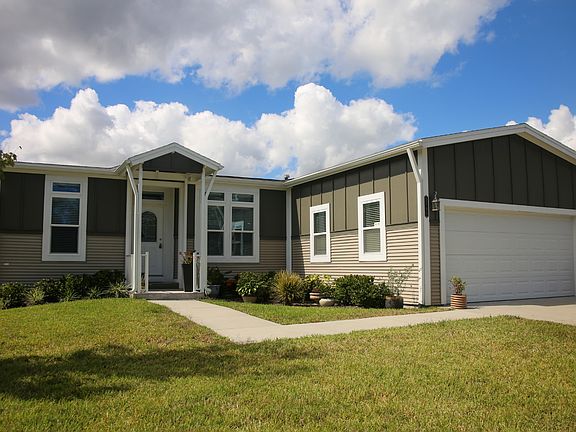 3rd image of 5045 Coquina Crossing Dr