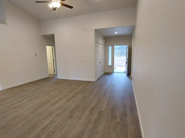17026 Kasserman Dr — Photo 10