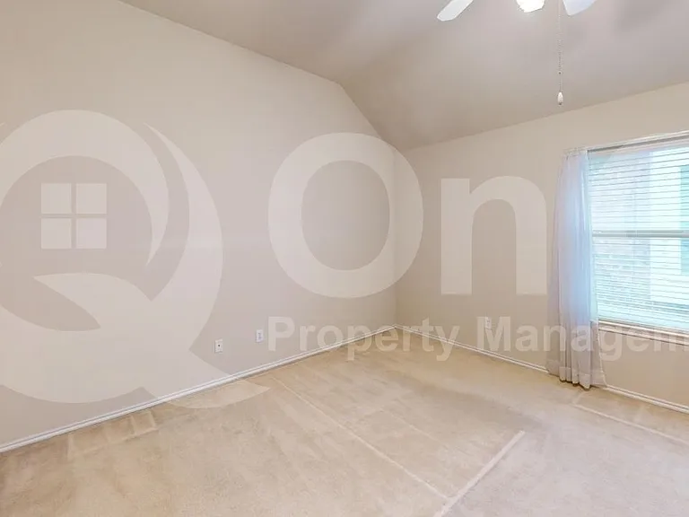 10514 Saint Georges Dr — Photo 14