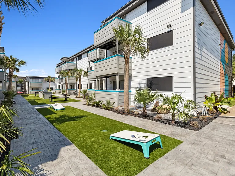 The Ace Apartments — Photo 24