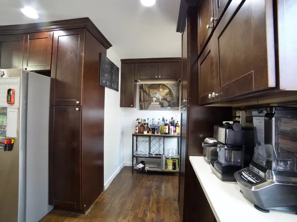 251-35 71st Road image 3 of 11