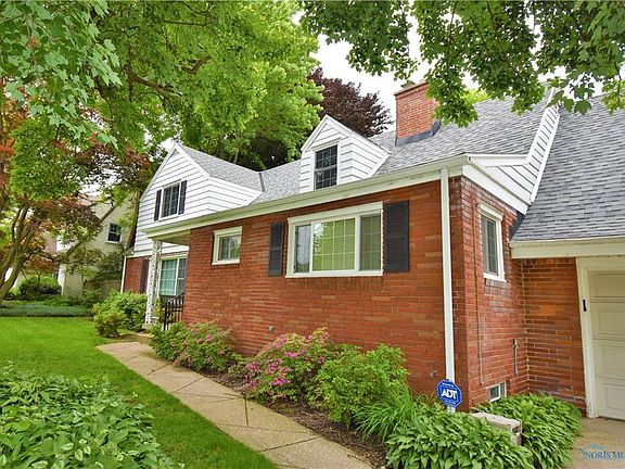 3rd image of 3010 Middlesex Dr