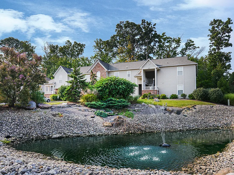 Charter Woods — Photo 9