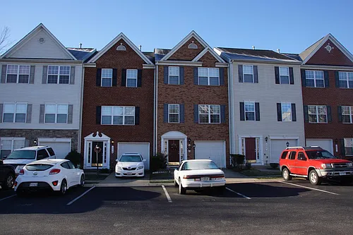 202 Windjammer Ct Photo 1