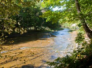 8585 W Nissen Dr, Fairview, PA 16415