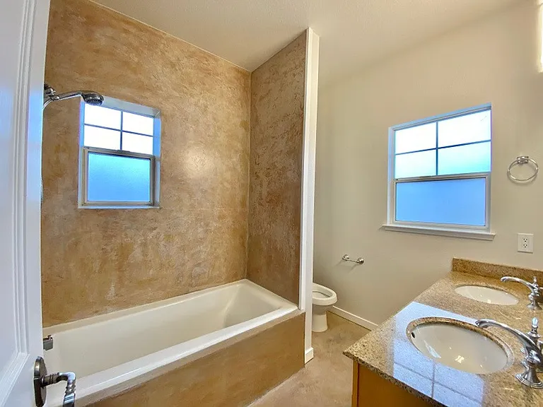 Valley Oak Drive, 140 * — Photo 23