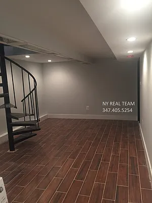 Rented by Real Team Brokerage | media 7