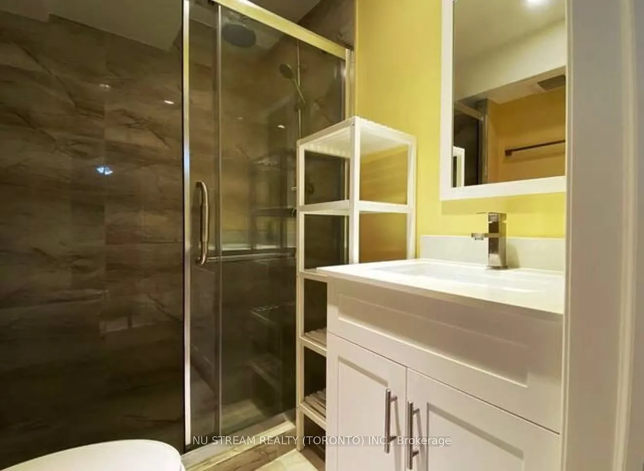 1 bed, $1,000 — Photo 3