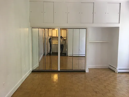 Rented by Melissa Conanan, LREB | media 6