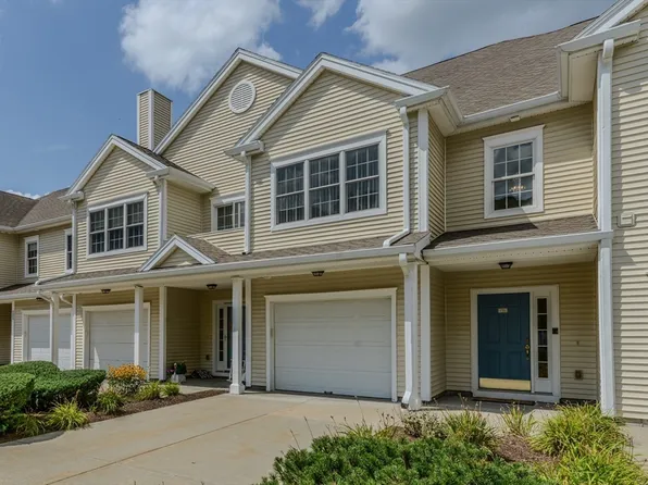 631 East St Unit C203, Mansfield, MA 02048