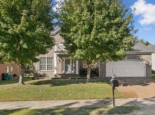 2006 Flocking Dr, Spring Hill, TN 37174