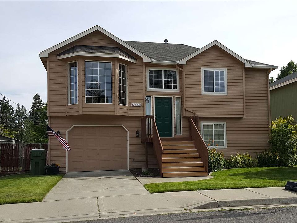 1st image of 4220 E 33rd Ave