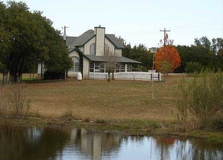 3rd image of 312 County Road 420