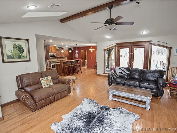 3rd image of 16700 N Spears Rd