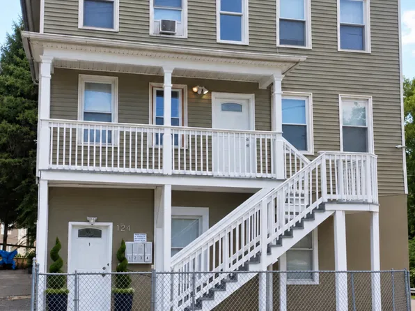 124 E Liberty St APT 3, Waterbury, CT 06706