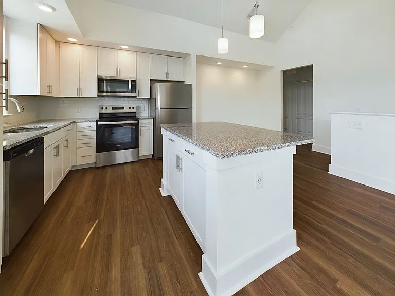 Hickory Cottages Apartment Homes — Photo 72