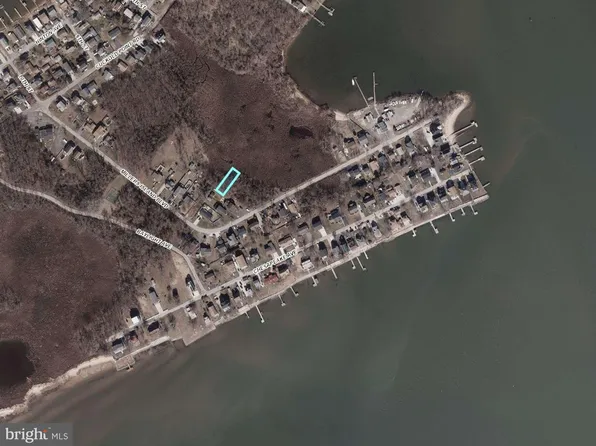 9th St, Sparrows Pt, MD 21219