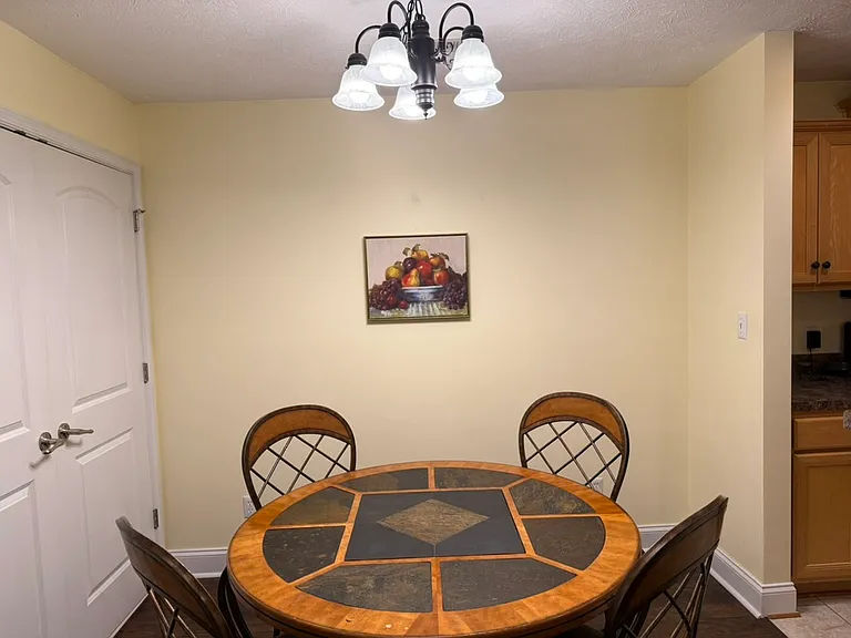 103 Capital St #101 — Photo 16