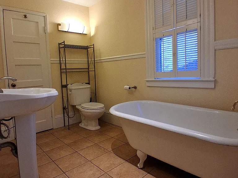 1st Floor Bathroom