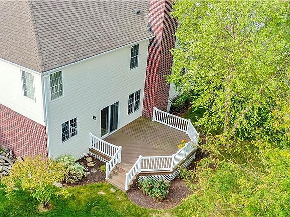 3rd image of 8944 Shelburne Way
