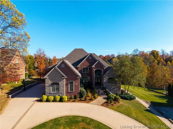 3589 Lafayette Parkway, Floyds Knobs, IN 47119