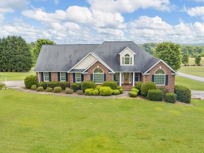 200 N Cassidy Way, Campobello, SC, 29322