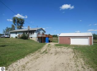 16580 Twenty Mile Rd, Tustin, MI 49688