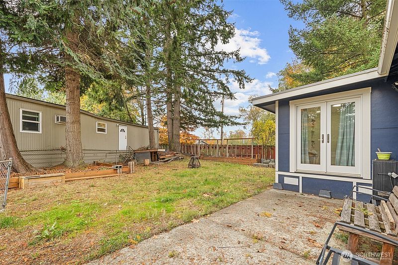 4th image of 1645 S 272nd Street #13